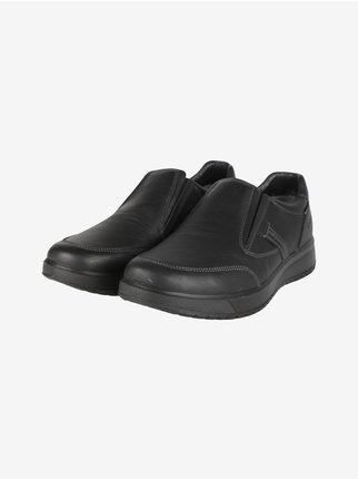 Men's slip-on leather shoes