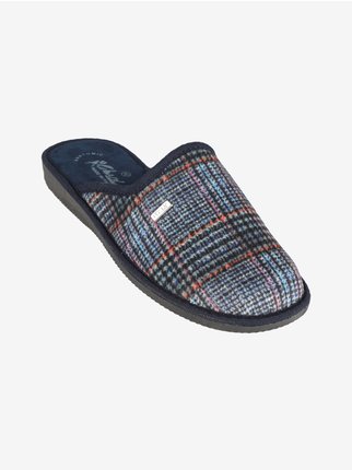 Men's slippers in patterned fabric
