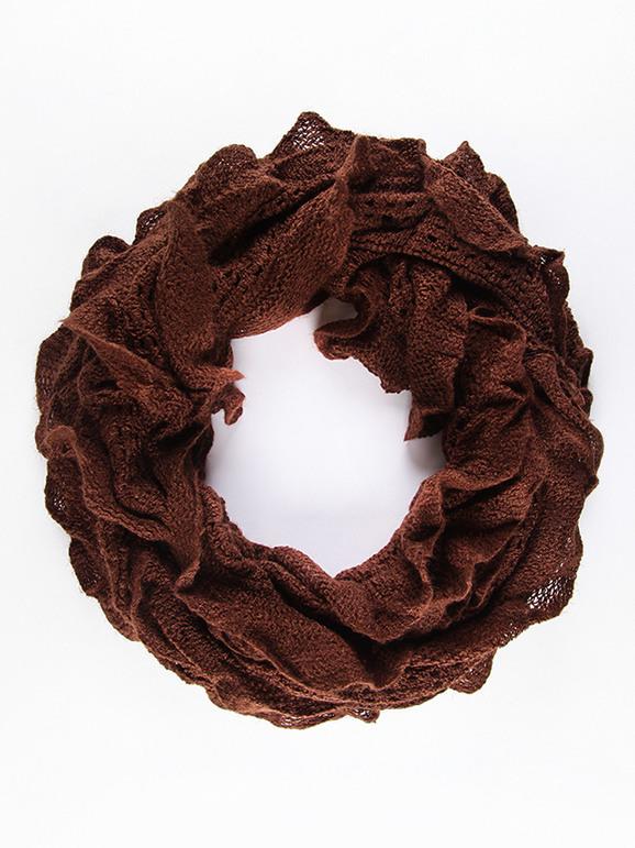Neck warmer with ruffles