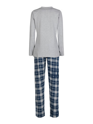 Open women's pajamas with checked trousers