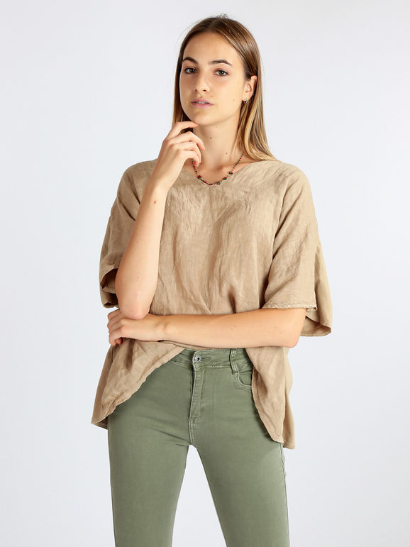 Oversized women's linen and cotton blouse