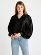 Oversized women's shirt with batwing sleeves