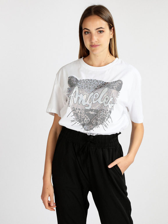 Oversized women's t-shirt with rhinestones