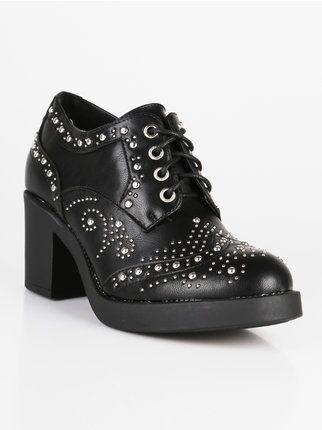 Oxford shoes with studs and wide heel
