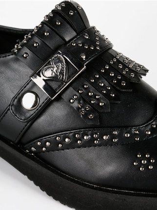 Oxfords with fringes and studs