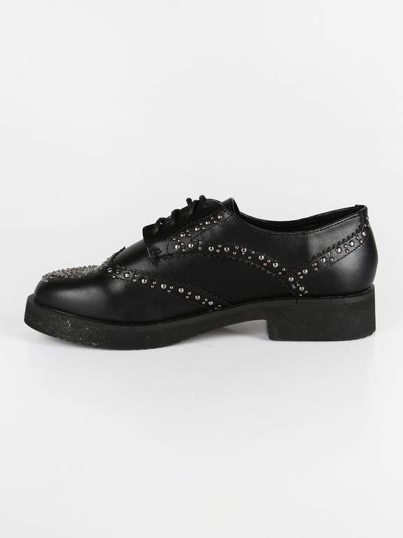 Oxfords with studs
