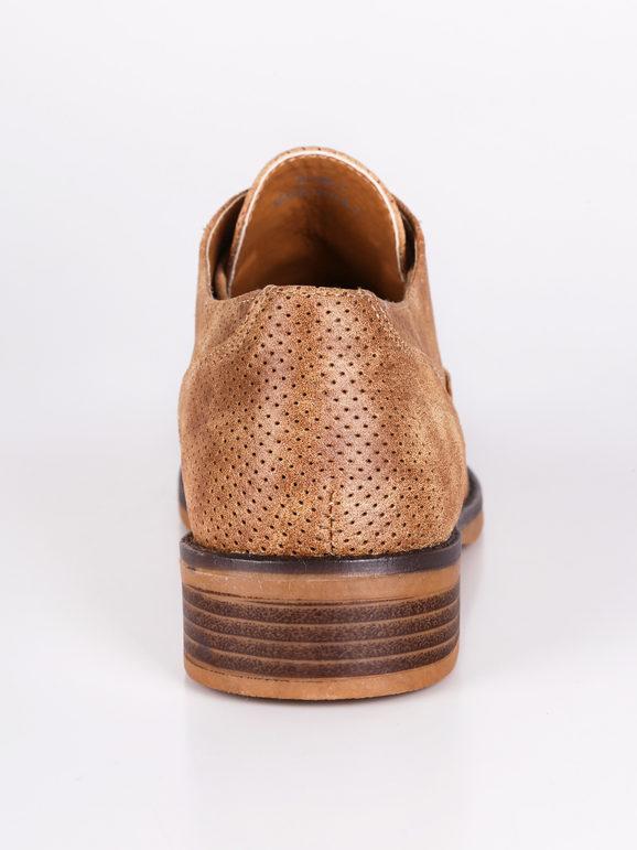 Perforated oxford brogues
