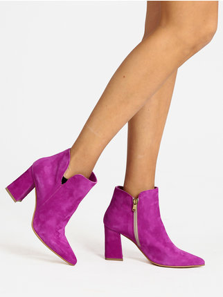 Pointed suede ankle boots