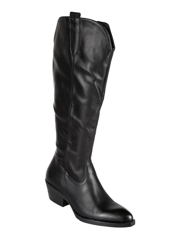 Pointed Texan boots