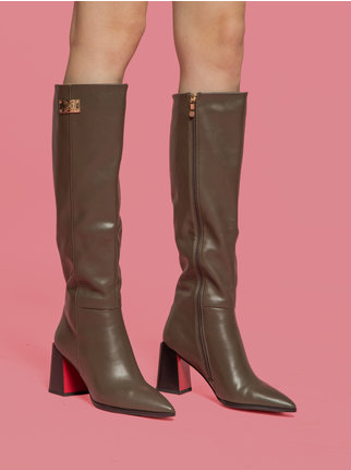 Pointed toe boots with heels