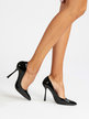 Pointed toe decolletè with stiletto heel