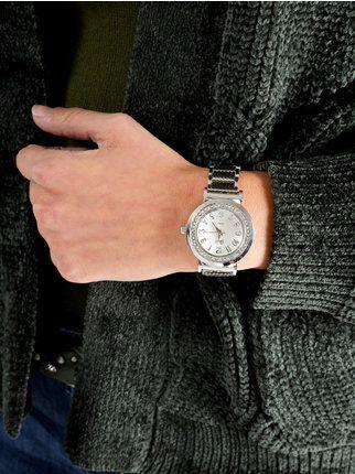 Quartz watch with rhinestone