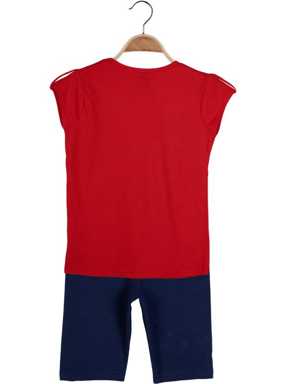 Red t-shirt with writing + blue bermuda 2-piece suit