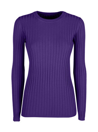 Ribbed crew neck sweater for women