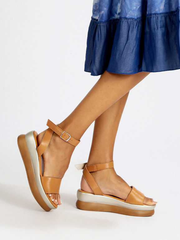Sandales en cuir pour femme avec plateforme