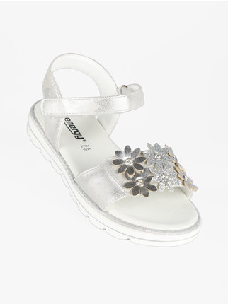 Sandals for girls with flowers