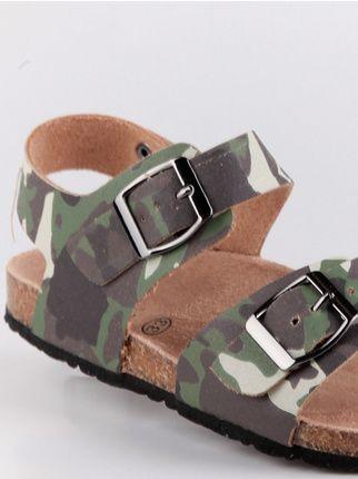 Sandals with straps and camouflage print