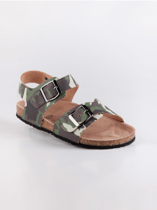 Sandals with straps and camouflage print