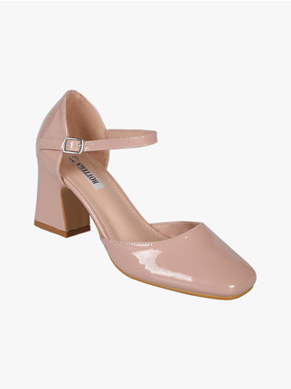 Shiny women's pumps with square toe and heel