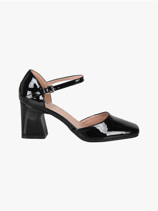 Shiny women's pumps with square toe and heel