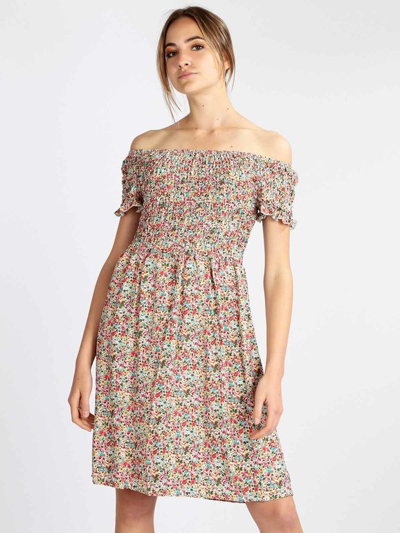 Short-sleeved floral dress