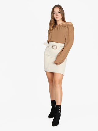 Short women's pencil skirt with belt