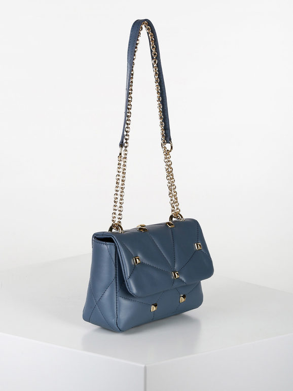 Shoulder bag in leather with studs