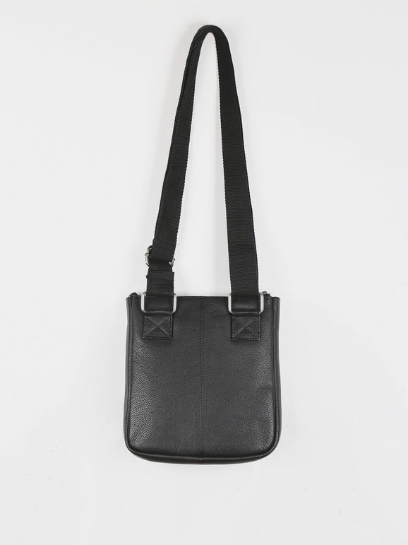 Shoulder bag in leather