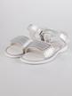 Silberne Sandalen für kleine Mädchen