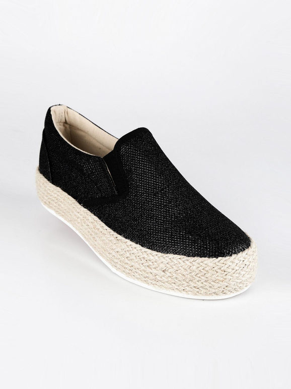 Slip on shoes with rope platform