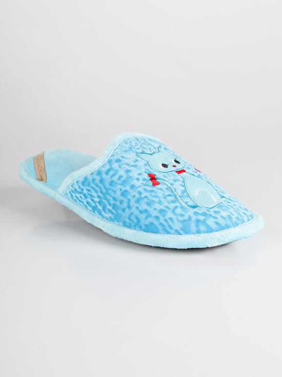 Slippers with embroidered cats