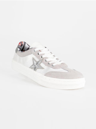 Sneakers con stella laterale