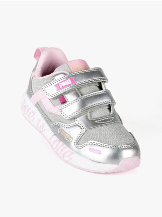 Sneakers da bambina con strappi