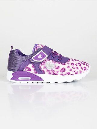 Sneakers for girls with tears