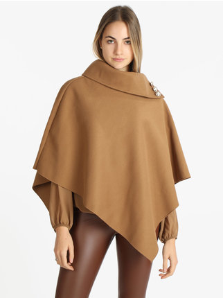 Solid color women's poncho