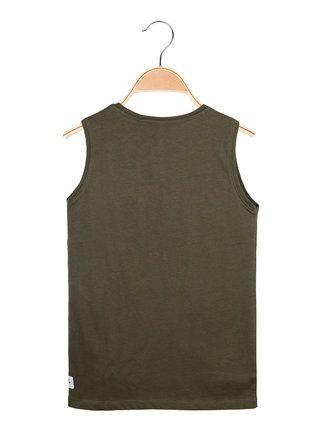 Sports tank top with wide shoulder