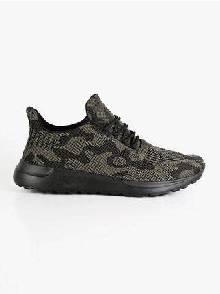 Sporty men's sneakers with military pattern