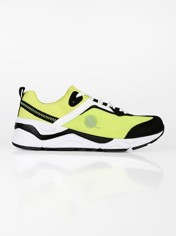 Sporty women's shoes in fabric