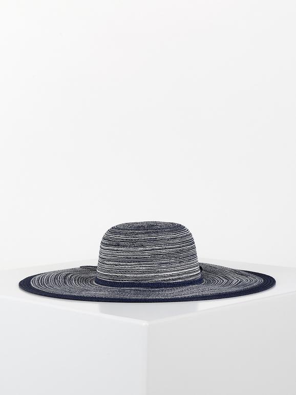 Straw hat with bow