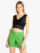 Top cropped donna in pizzo