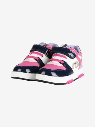Two-tone girls' sneakers with tear