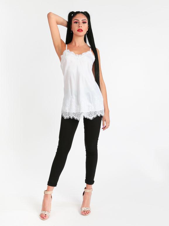 V-neck top with lace