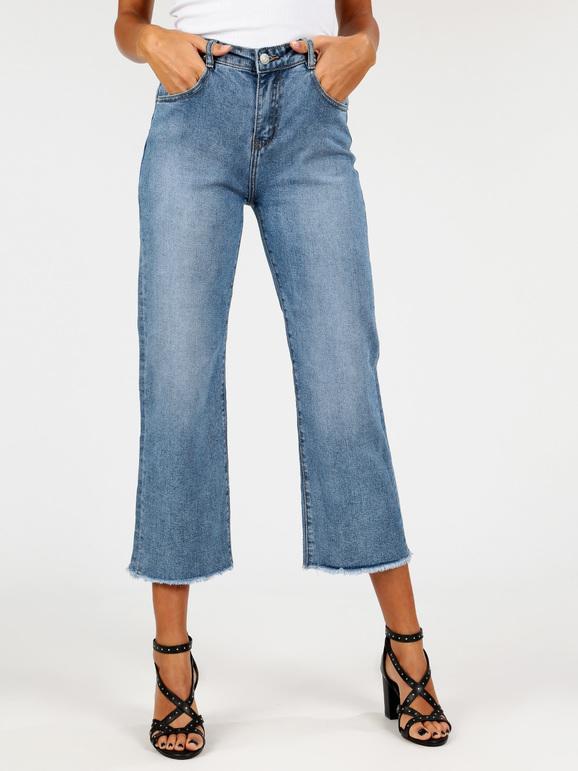 Wide leg jeans with studs