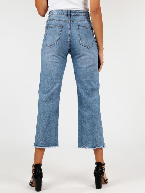 Wide leg jeans with studs