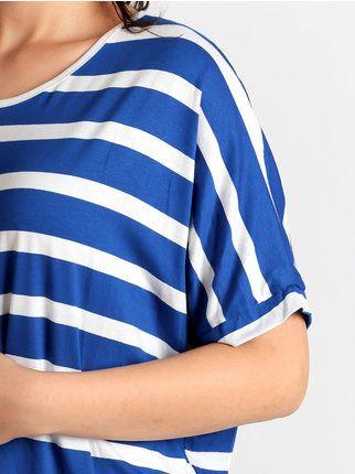 Wide striped patterned T-shirt
