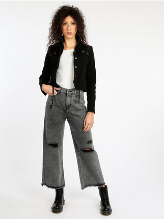 Woman bootcut jeans with rips