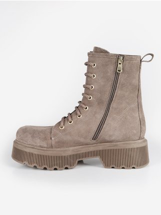 Woman combat boots in suede leather with heel and platform