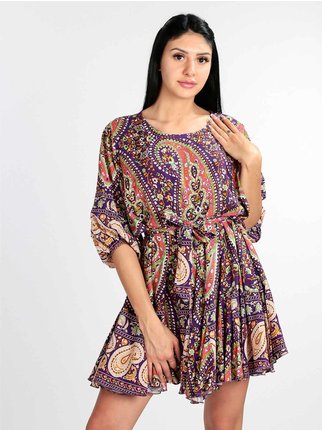 Woman dress with short batwing sleeves