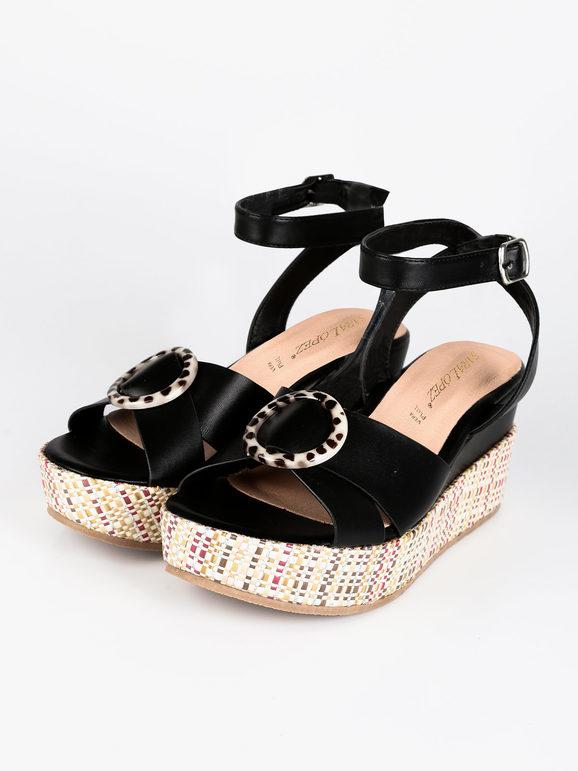 Woman sandals with wedge and platform