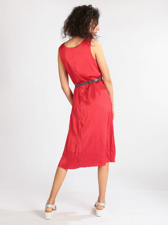Woman sleeveless silk effect dress